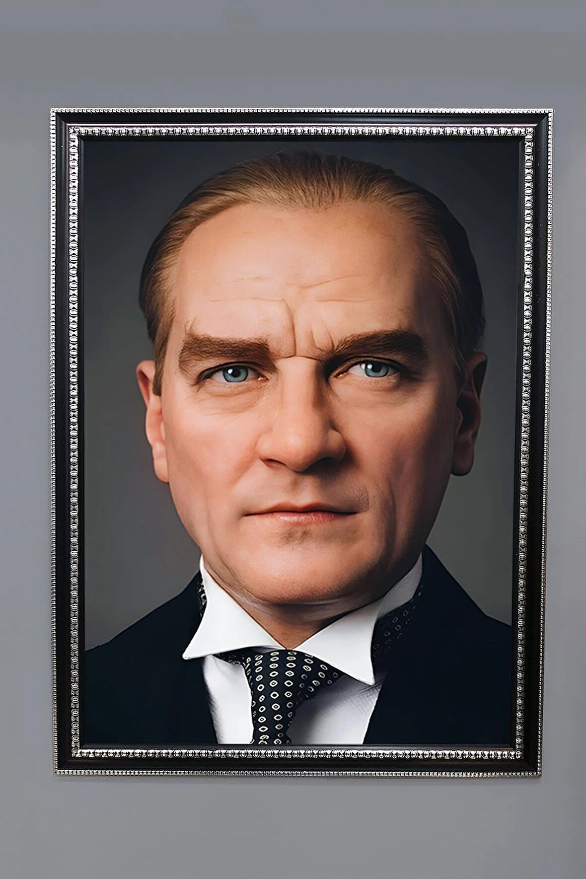 Dekoratif Modern Atatürk Desenli Çerçeveli Tablo Duvar Tablosu 50x70cm ATA10