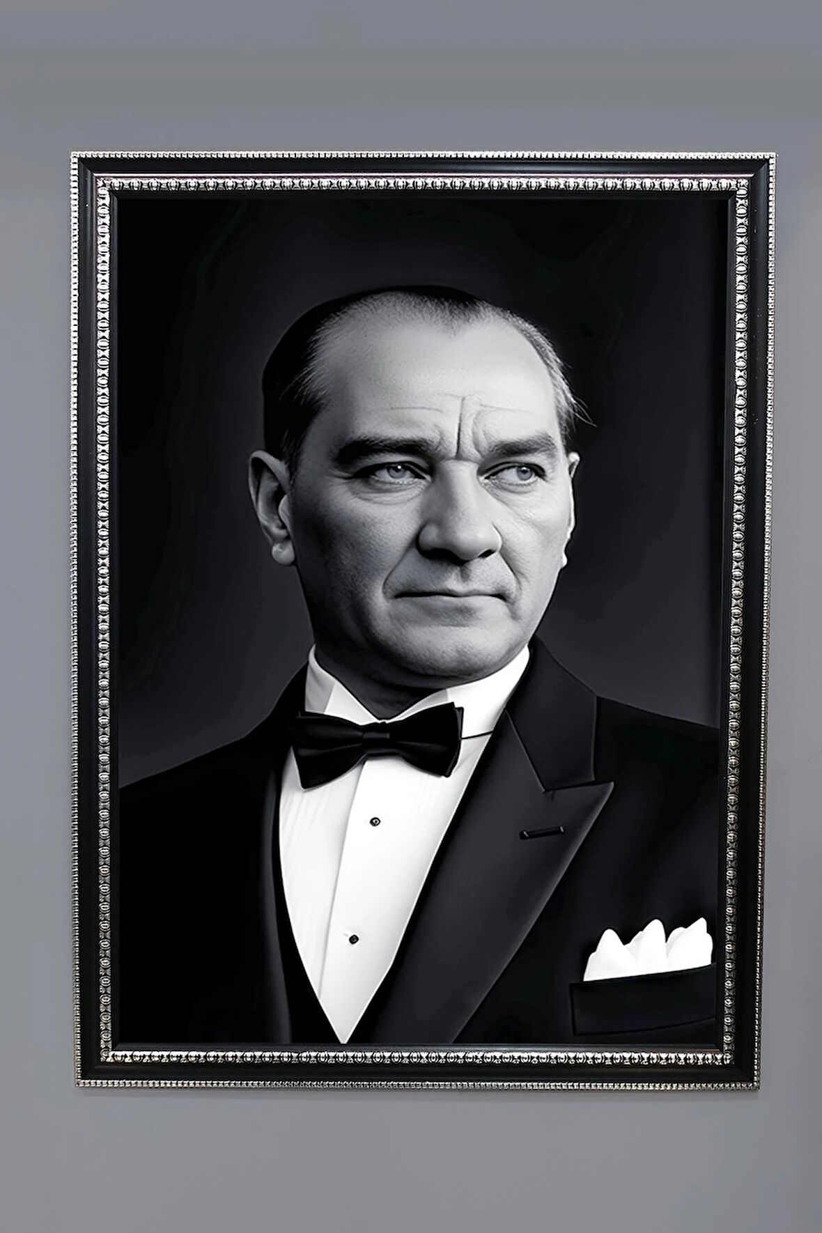 Dekoratif Modern Atatürk Desenli Çerçeveli Tablo Duvar Tablosu 50x70cm ATA12