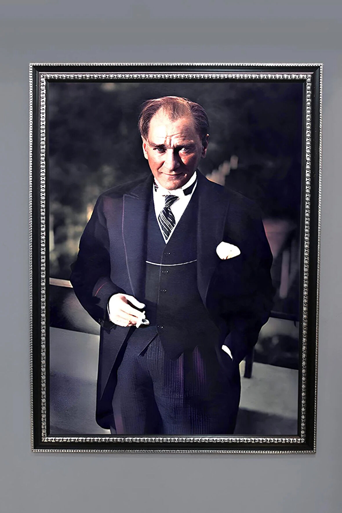 Dekoratif Modern Atatürk Desenli Çerçeveli Tablo Duvar Tablosu 50x70cm ATA13