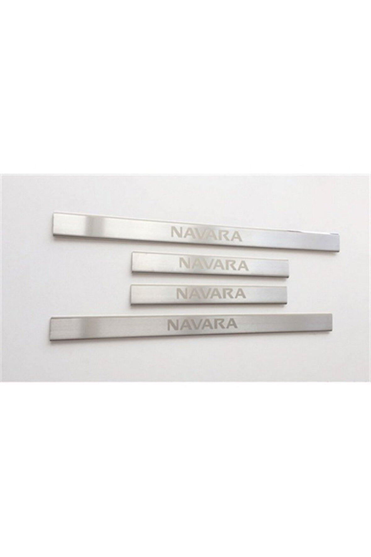 Nissan Navara Kapı Eşiği 4 Parça Paslanmaz Çelik