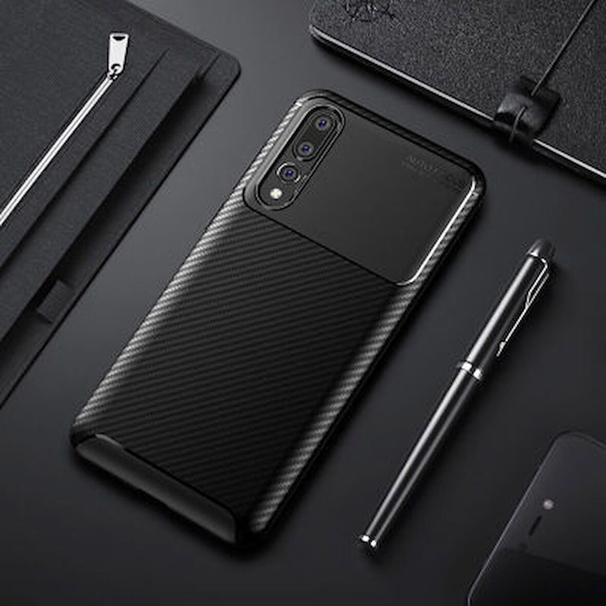 Huawei P20 Pro Kılıf El İzi Yapmayan Yüksek Kaliteli Silikondan Üretilmiş Premium Kapak RCV/Negro