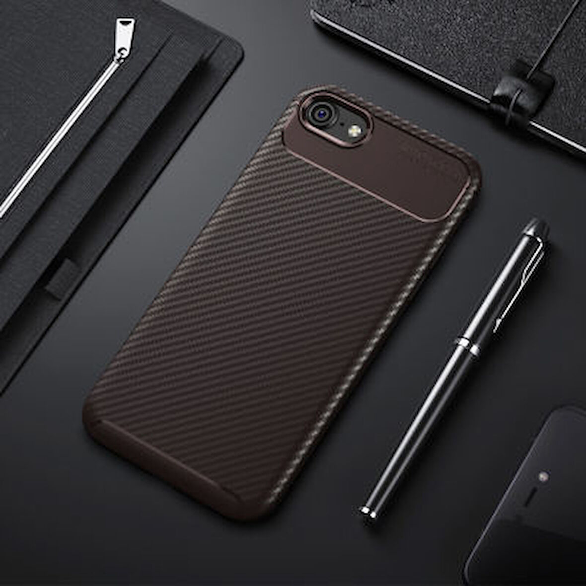 iPhone 8 Kılıf El İzi Yapmayan Yüksek Kaliteli Silikondan Üretilmiş Premium Kapak RCV/Negro