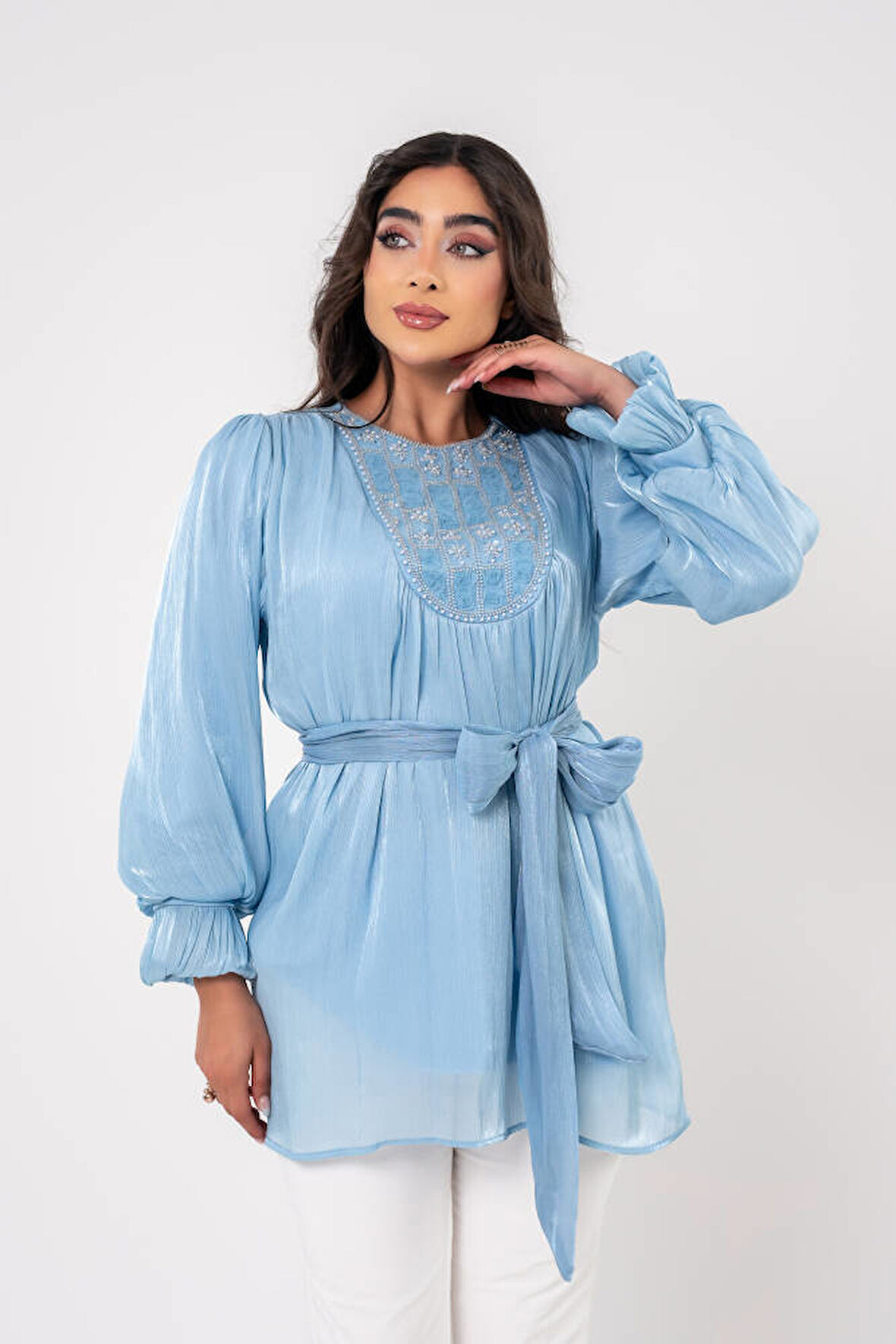 Taş işlemeli Kemer Detaylı Bluz BLZ16086