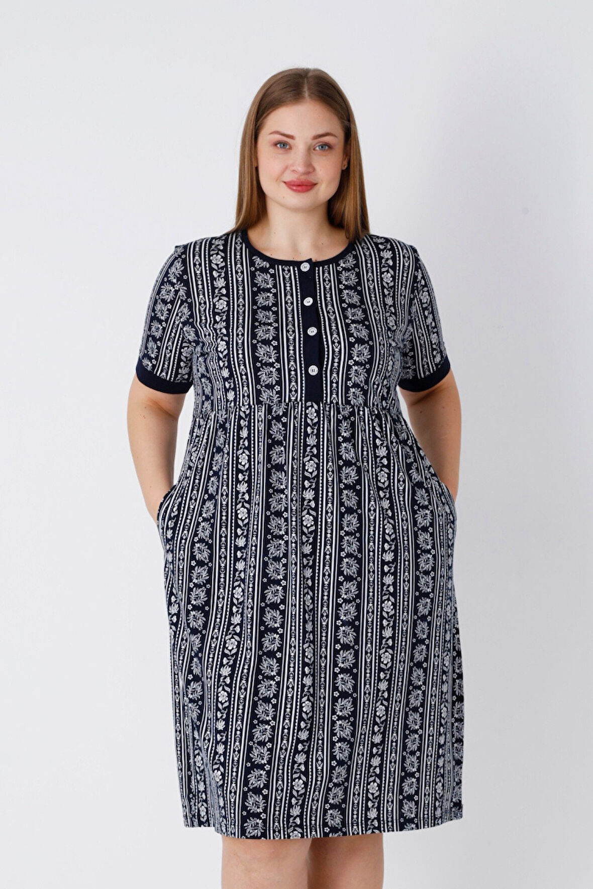 Lacivert Kısa Kollu Cepli Düğmeli Desenli Kadın Büyük Beden Elbise