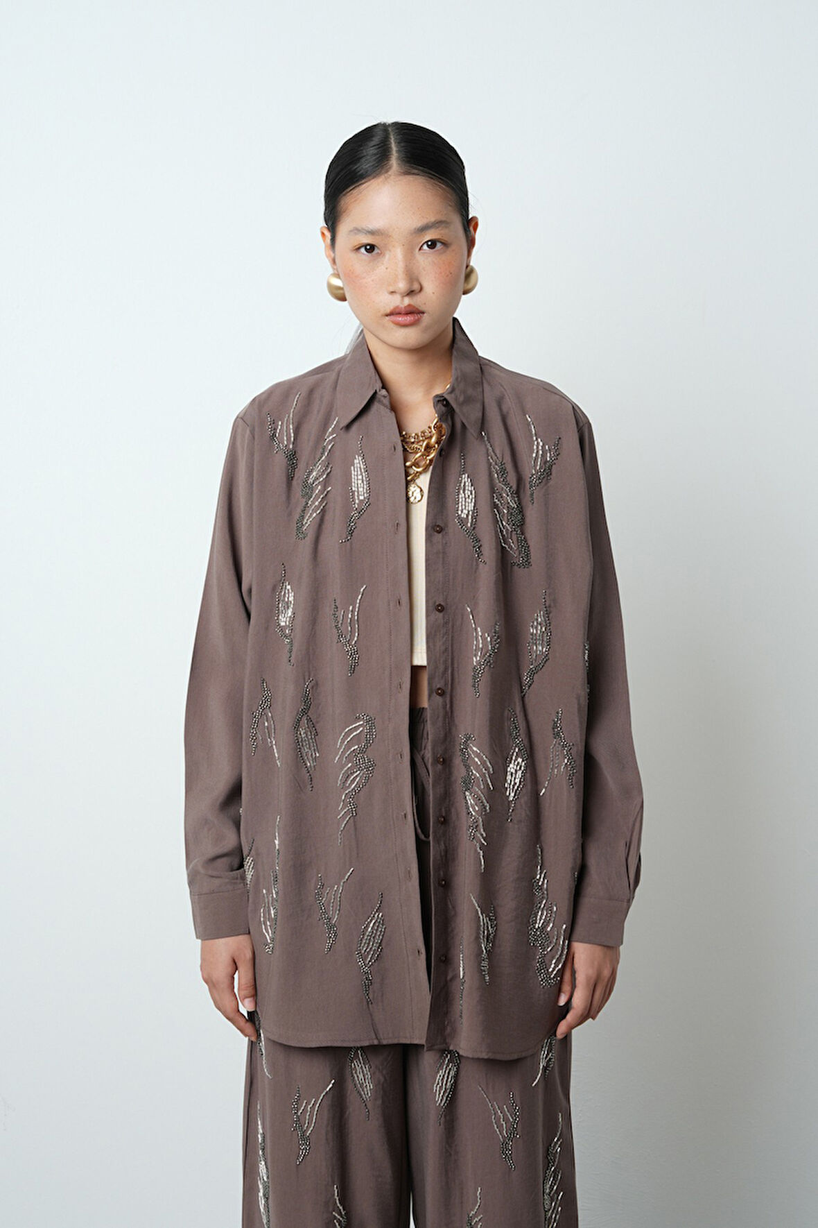 Kadın Önü Taş İşlemeli Düz Renk Oversize Gömlek