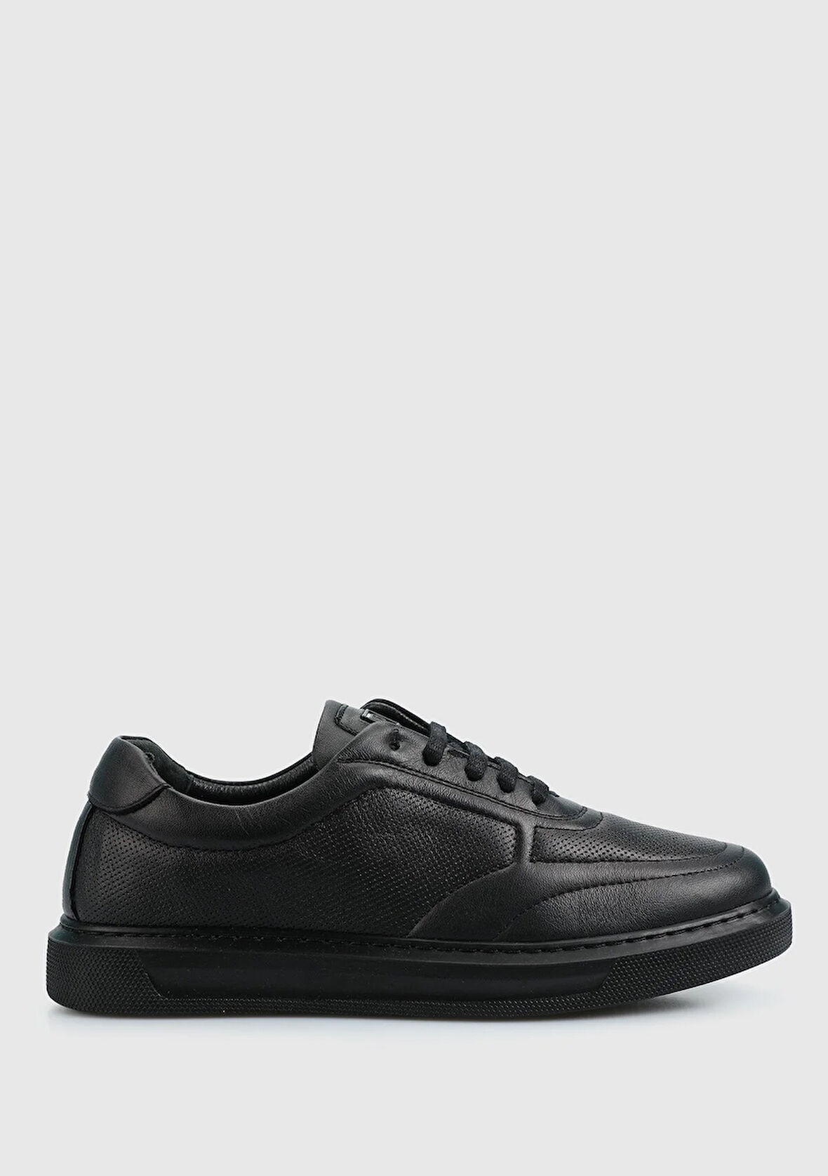 Siyah Deri Kadın Sneaker