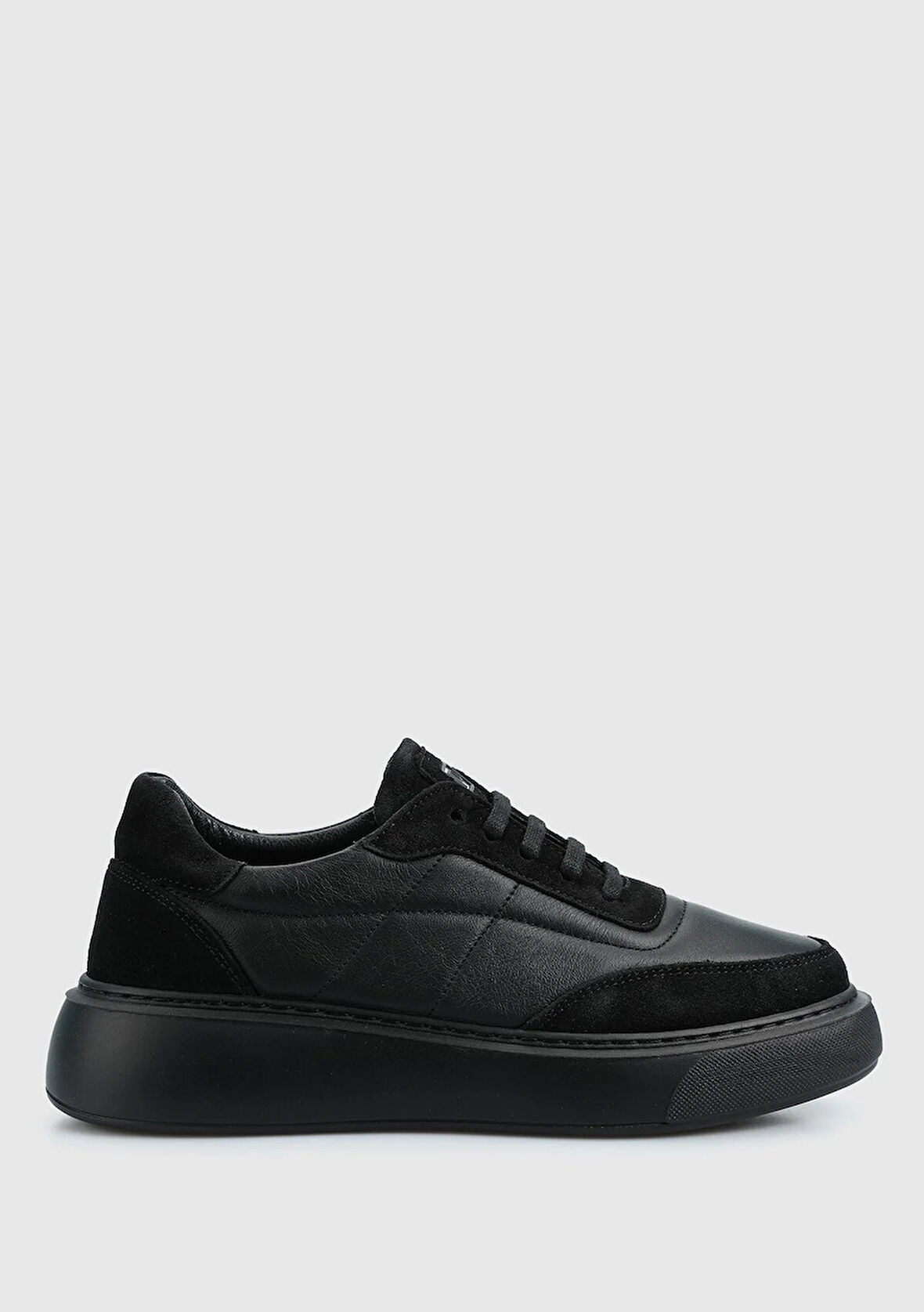 Siyah Deri Kadın Sneaker