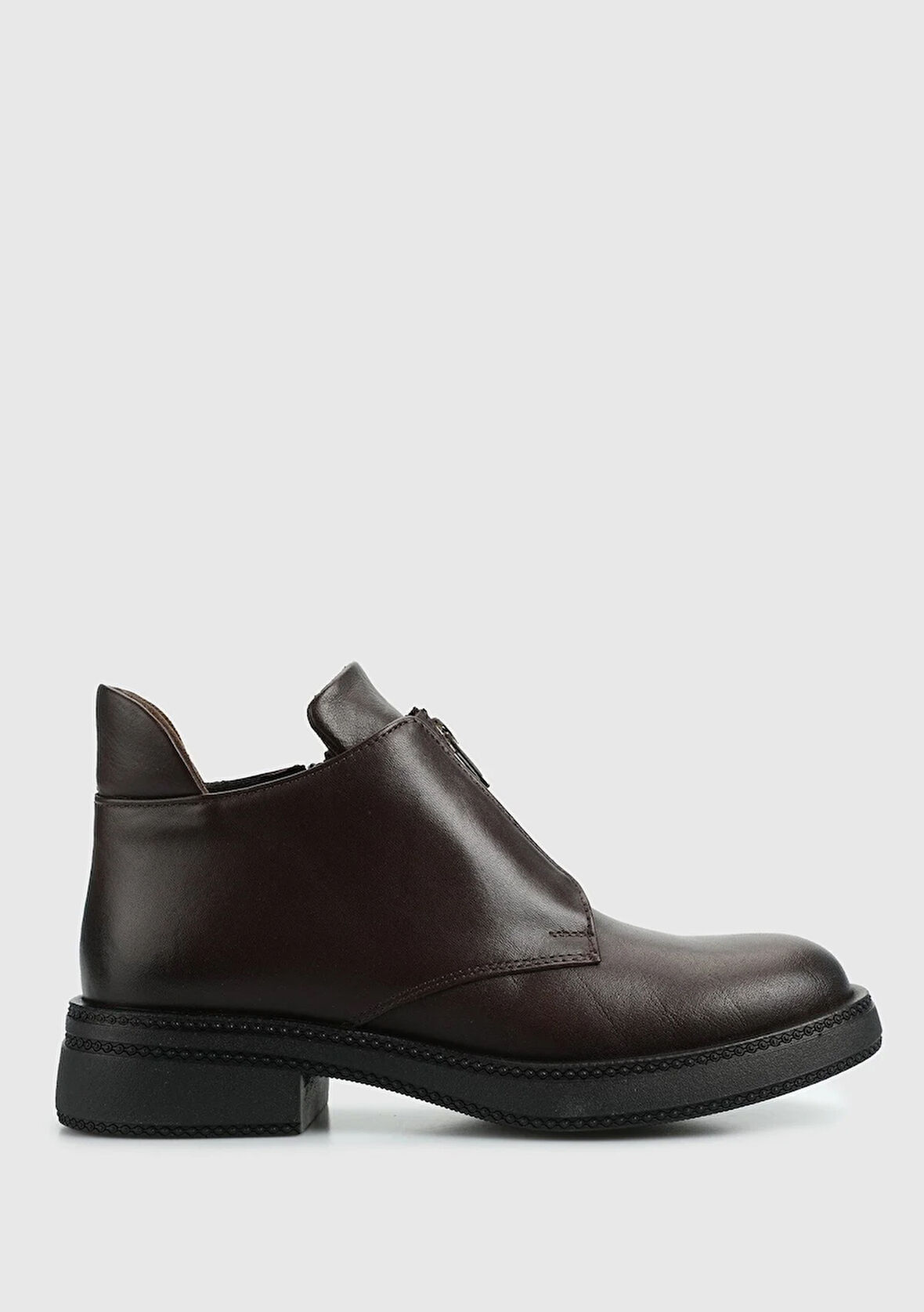 Kahve Deri Kadın Bot