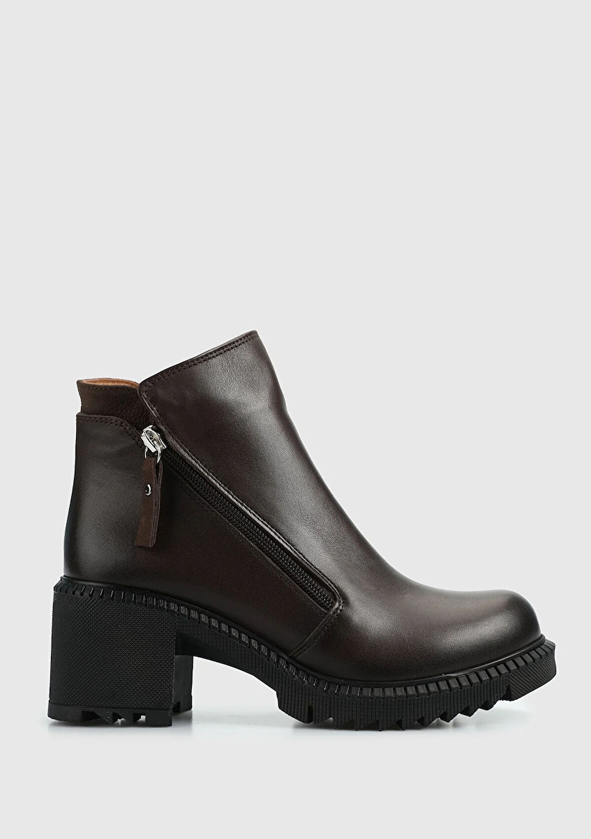 Kahve Deri Kadın Bot