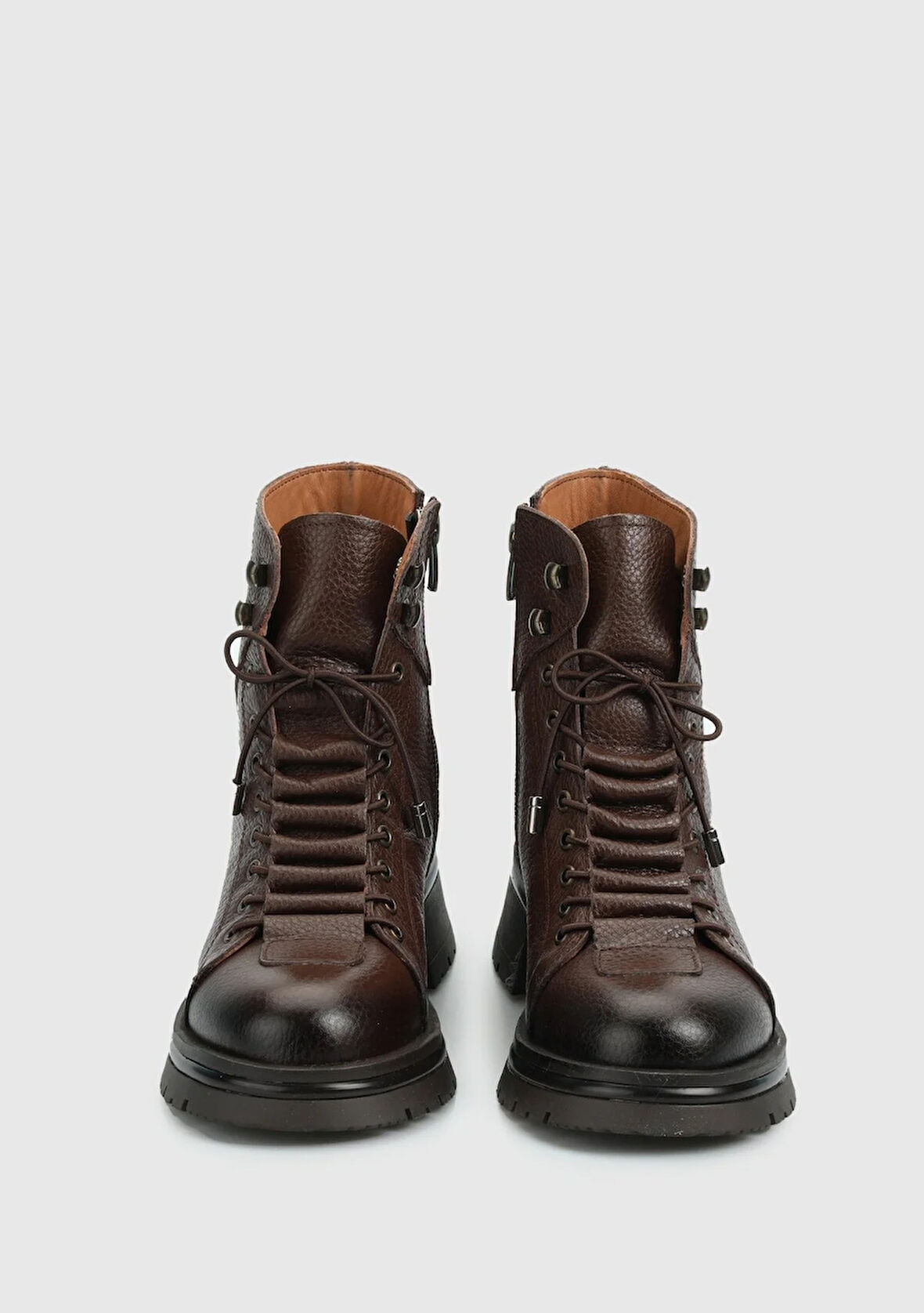 Kahve Deri Kadın Bot