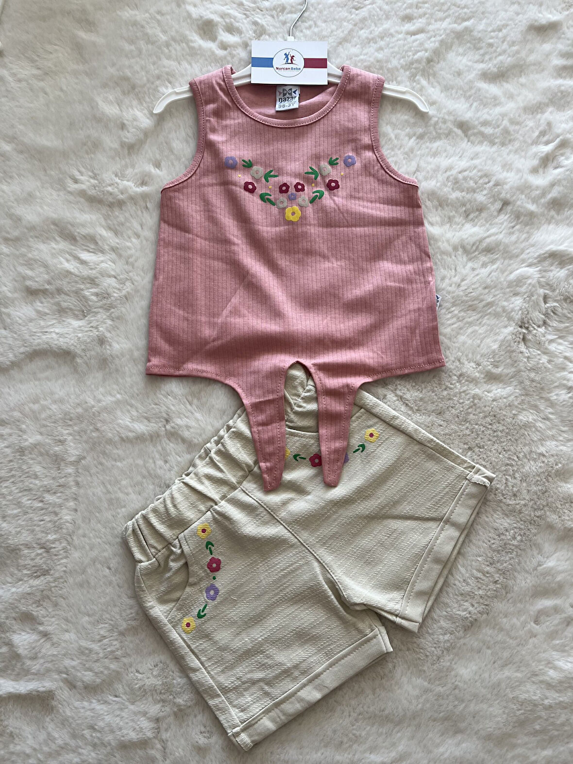 Çiçekli İkili Takım