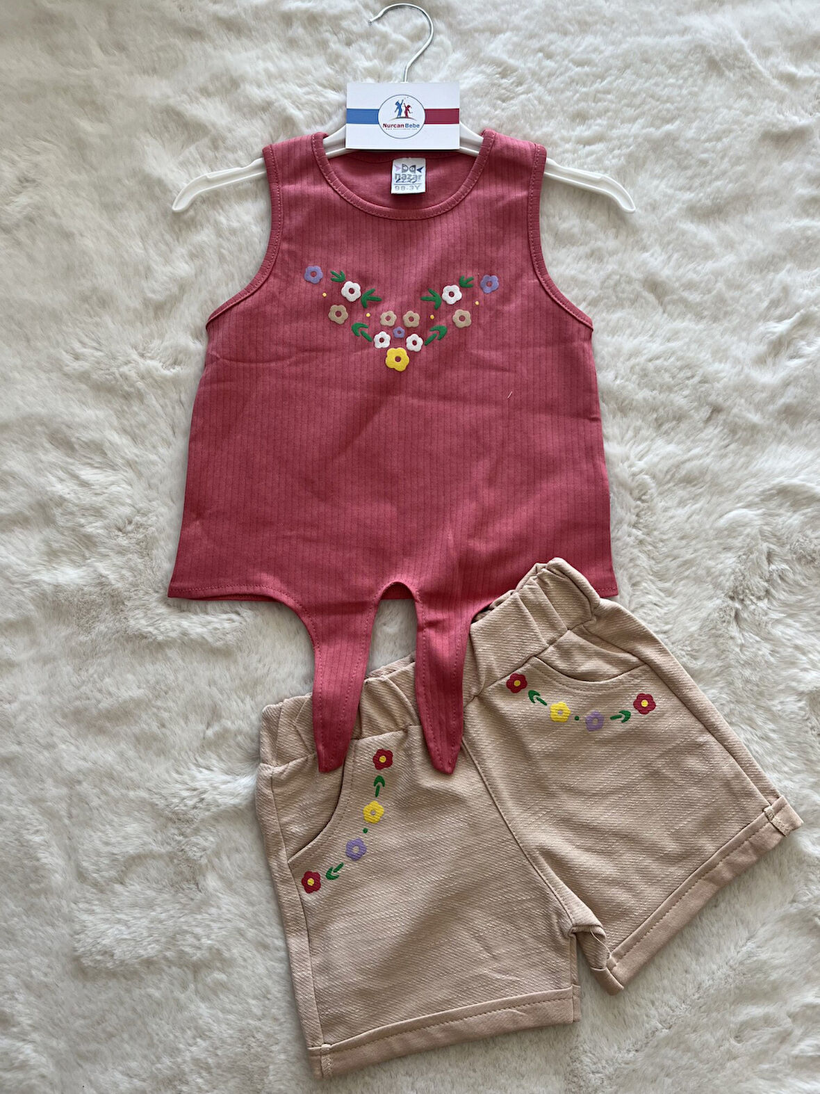 Çiçekli İkili Takım