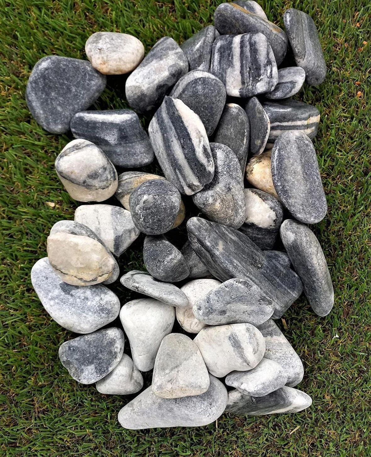 Siyah Beyaz Çizgili Dolomit Taş 2 Kg 2,5-4 Cm Dekoratif Renkli Taş
