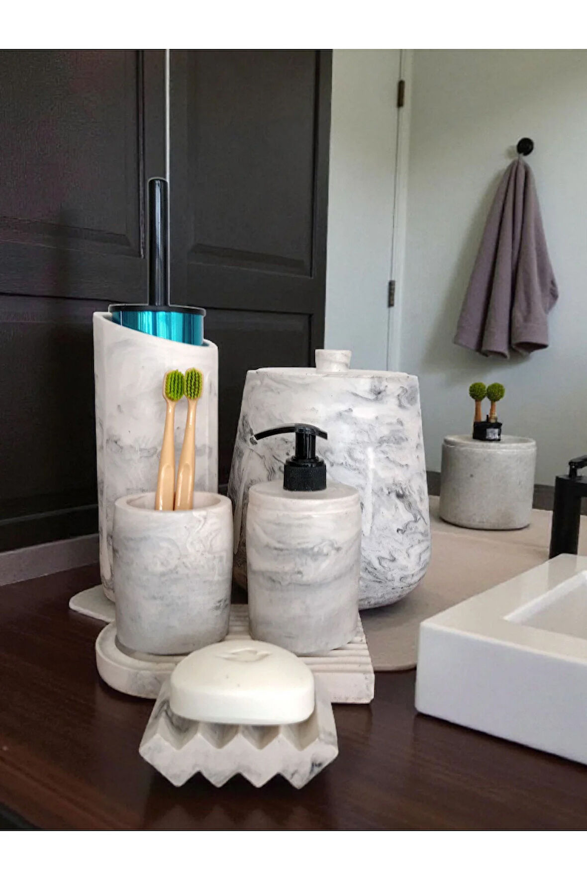 Mermer Serisi Beton Banyo Seti,Çöp Kovasi,Tuvalet Fırçası Takimı,Tepsi,Sıvı ve Katı Sabunluk,