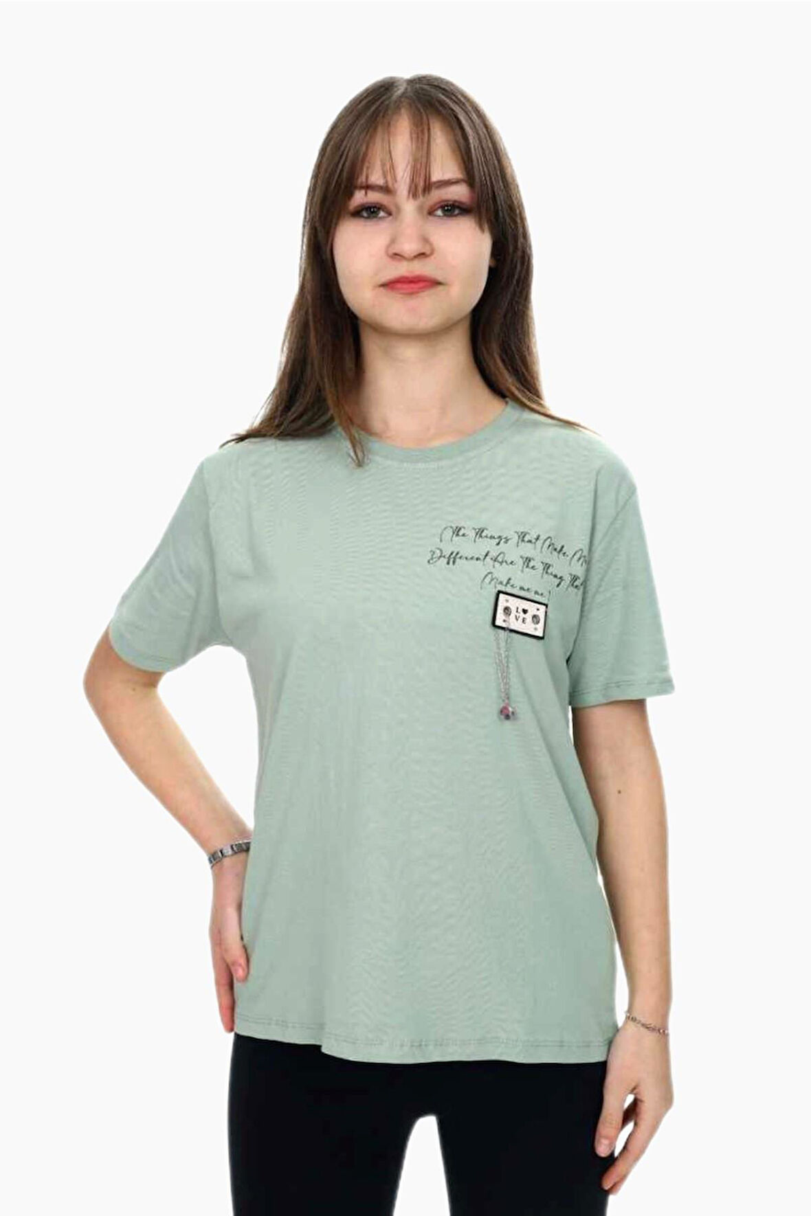 Kız Çocuk Love Zincir Armalı Tişört  BGL-ST04447