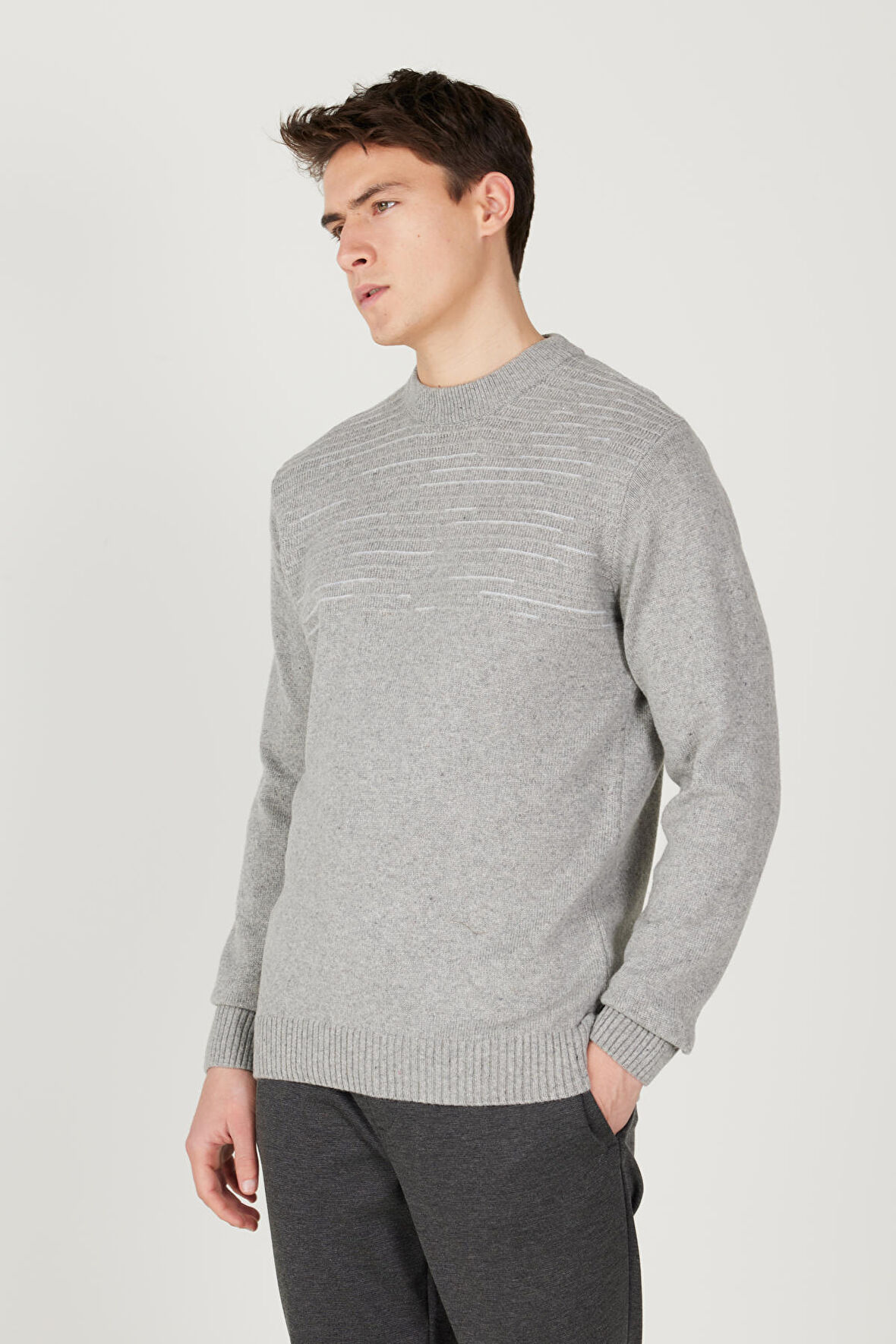 Erkek Gri Standart Fit Normal Kesim Yarım Balıkçı Yaka Yünlü Triko Kazak