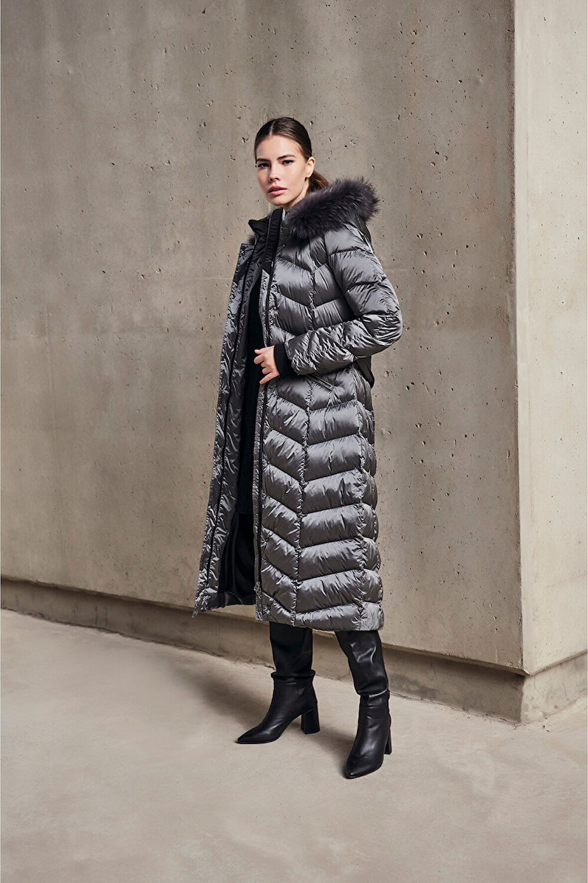 18692 WOMANIA MONT X JACKET