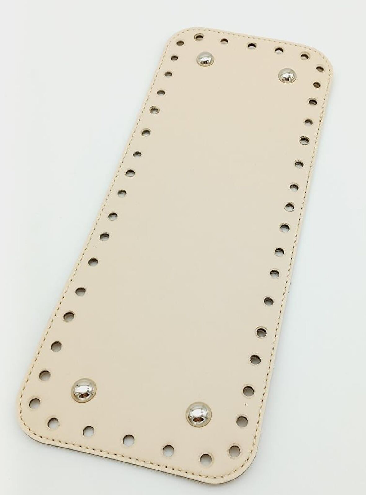 Suni Deri Krem Renk 30X12 cm Dikdörtgen Çanta Tabanı (Gümüş Aparatlı)