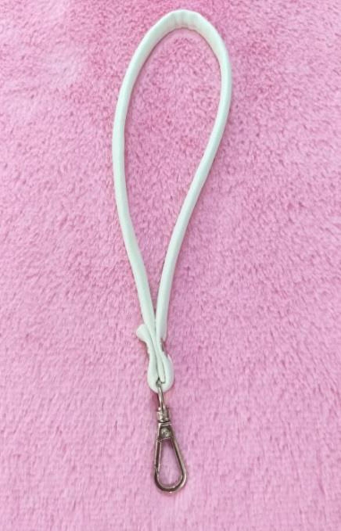 Dikişli Suni Deri Beyaz Renk Elcik Gümüş Metal