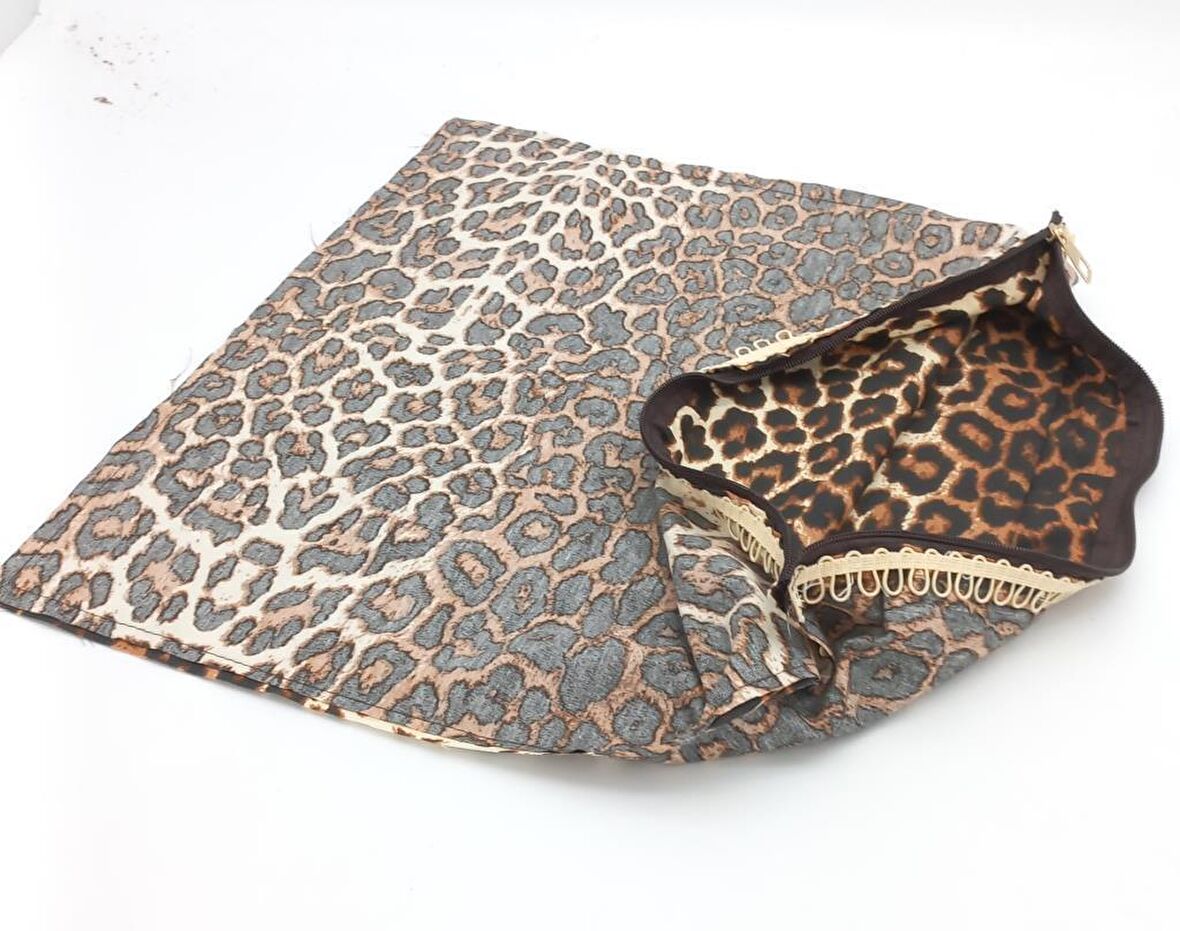 45X45 Cm Dikilmiş Fermuarlı Astar Leopar