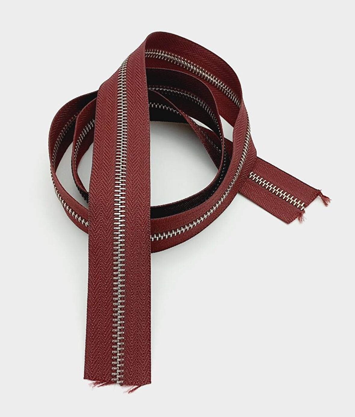 Ortası Gümüş Fermuar 100 Cm Bordo Renk