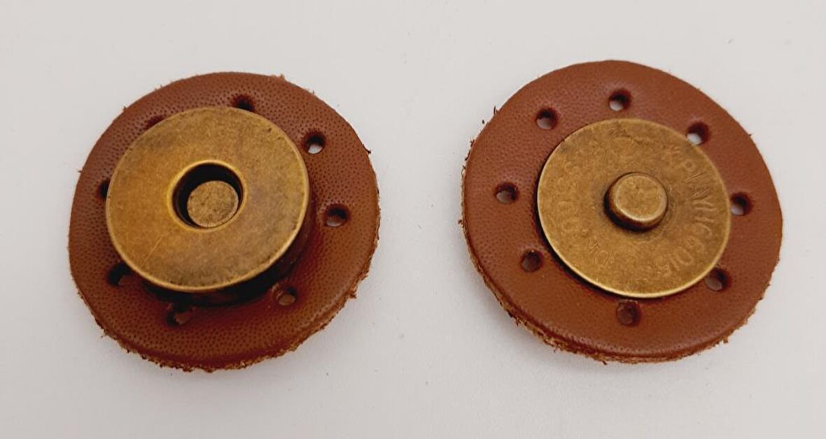 Gerçek Derili Mıknatıslı Çıtçıt Sütlü Kahve Antik Metalli