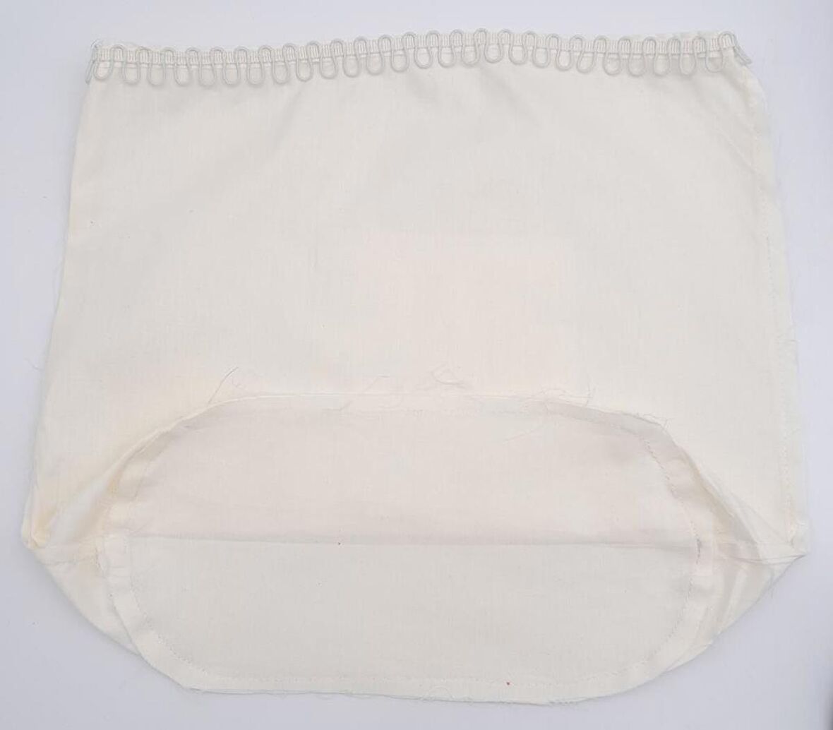 Krem 25X12 Cm Oval Tabanlı Dikilmiş Fermuarsız Astar