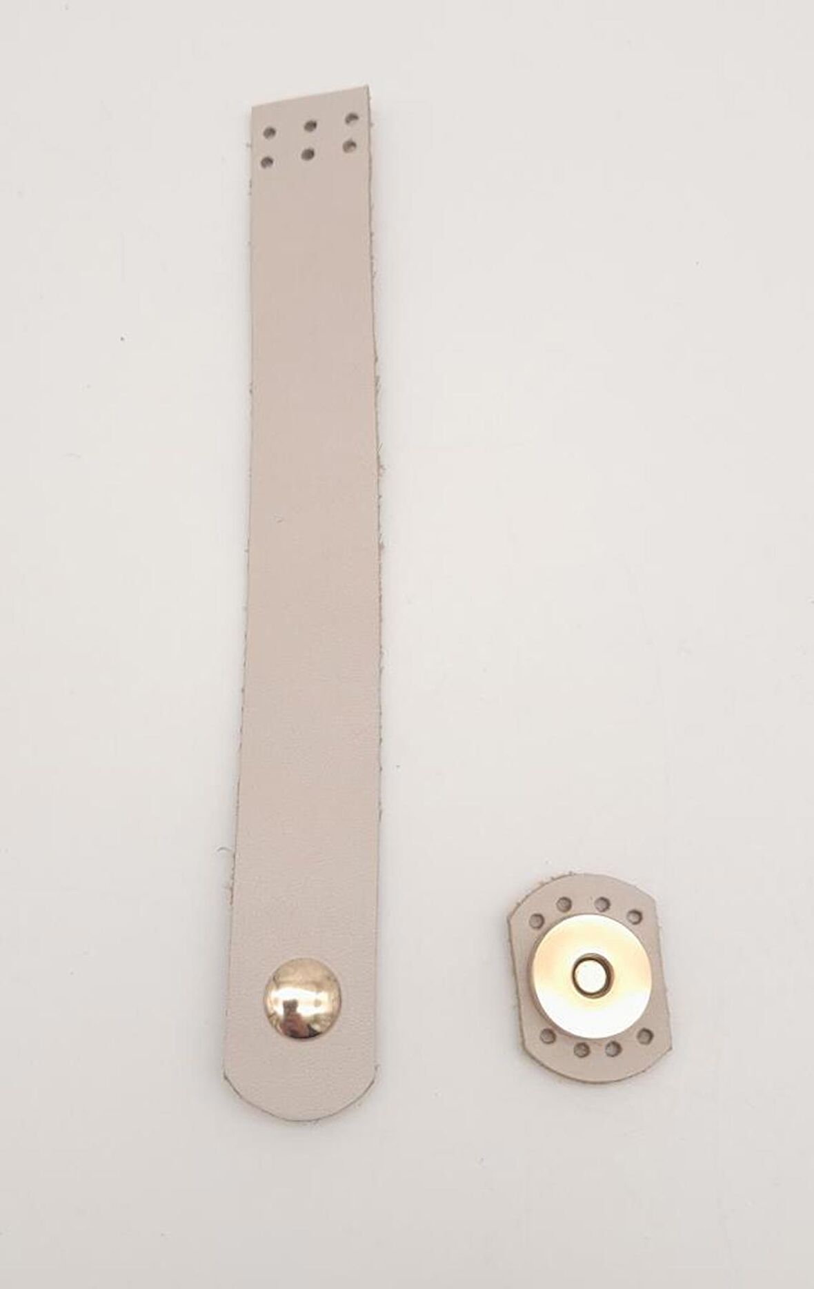 18x2,3 cm Bej Gerçek Deri Düz Çanta Kapağı Light Gold Metalli