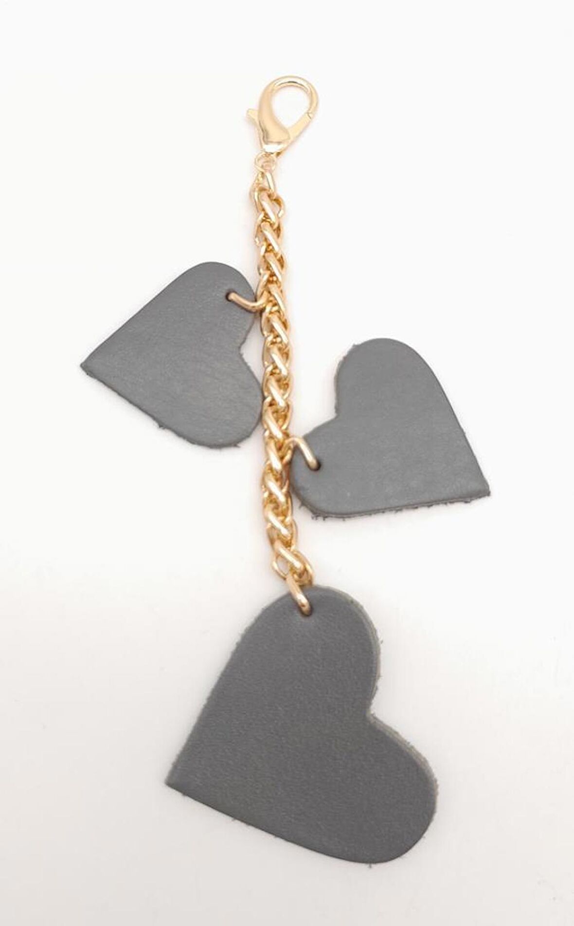 Gri Gerçek Deri Kalpli Süs Püskül Light Gold Zincirli