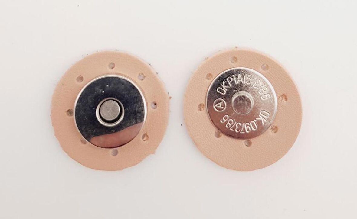 Pudra Suni Derili Mıknatıslı Çıtçıt Gümüş Metalli