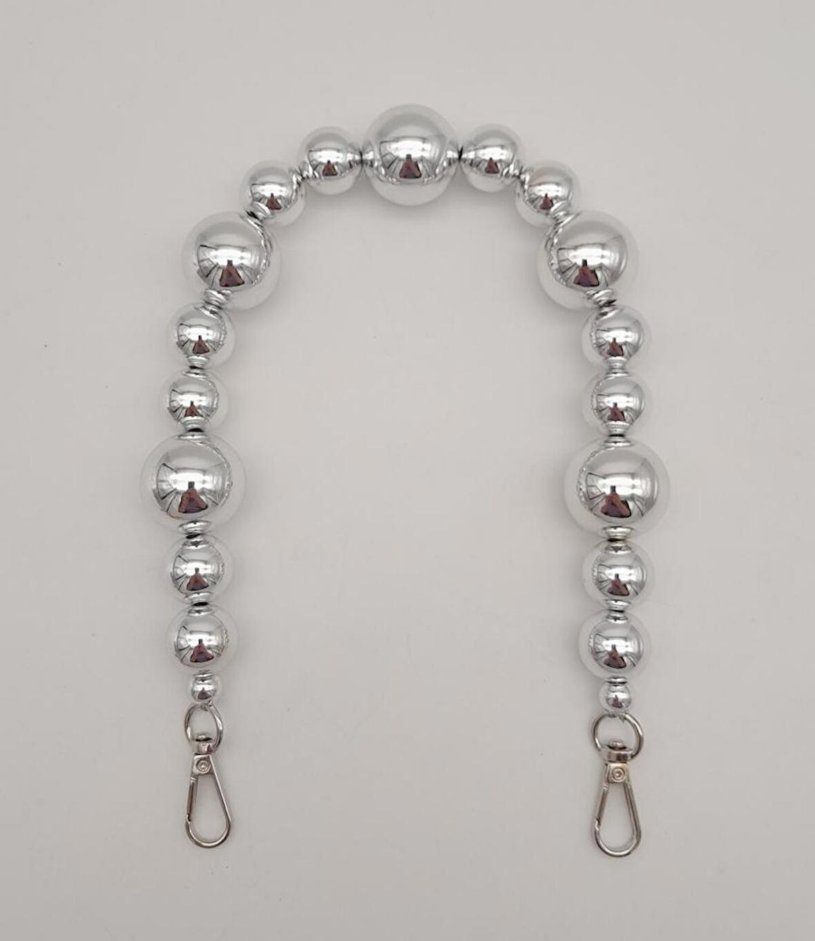 47 cm Kancalı Parlak Gümüş Renk İncili Akrilik Zincir Gümüş Metalli