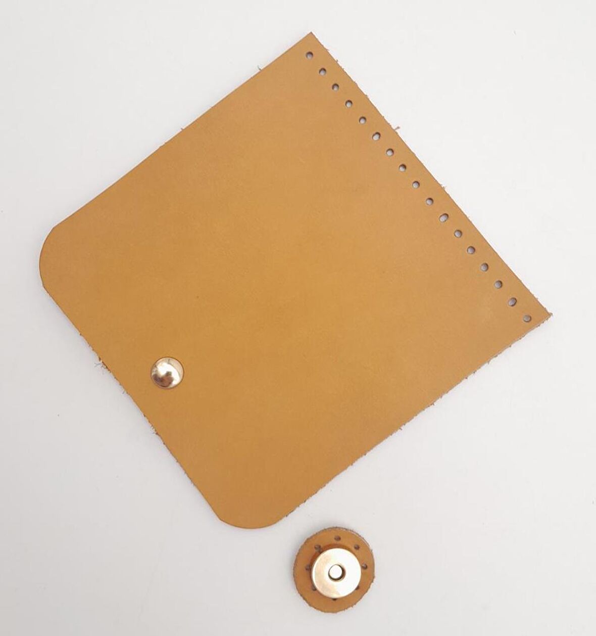 14x14 cm Açık Taba Gerçek Deri Çanta Kapağı Light Gold Metalli