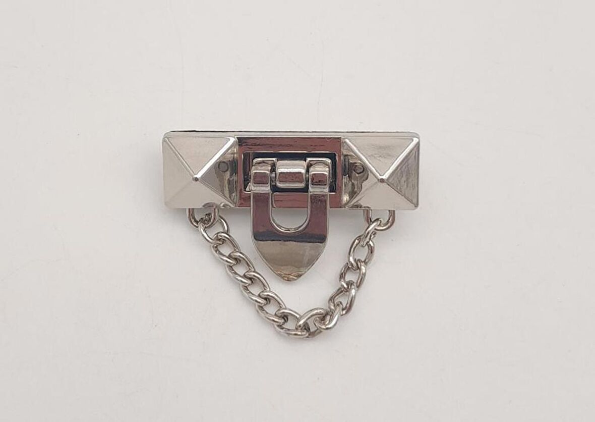 Zincirli Gümüş Kilit