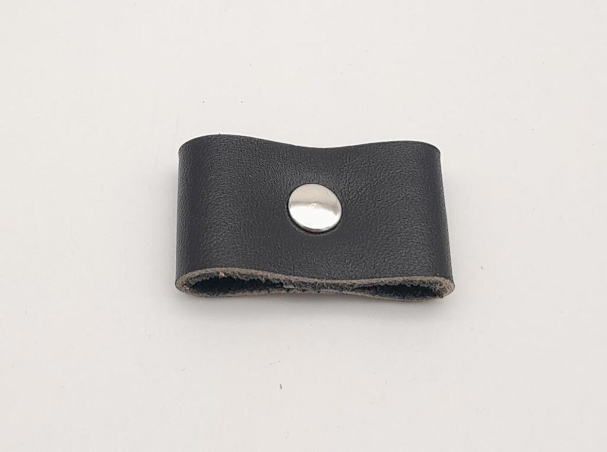 Siyah Gerçek Deri Büzgülük Gümüş Metalli