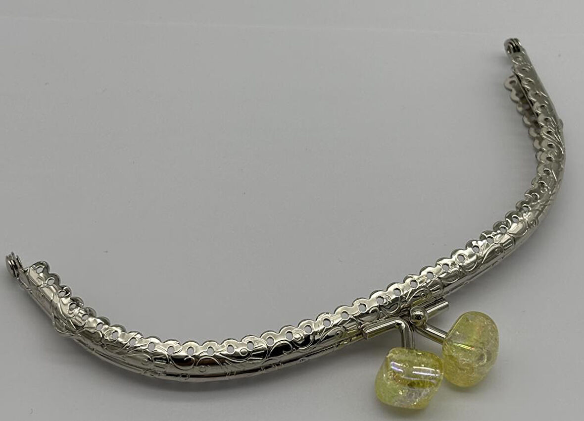 15.5 cm Gümüş Oval Cüzdan Çanta Klipsi Bursu Sarı