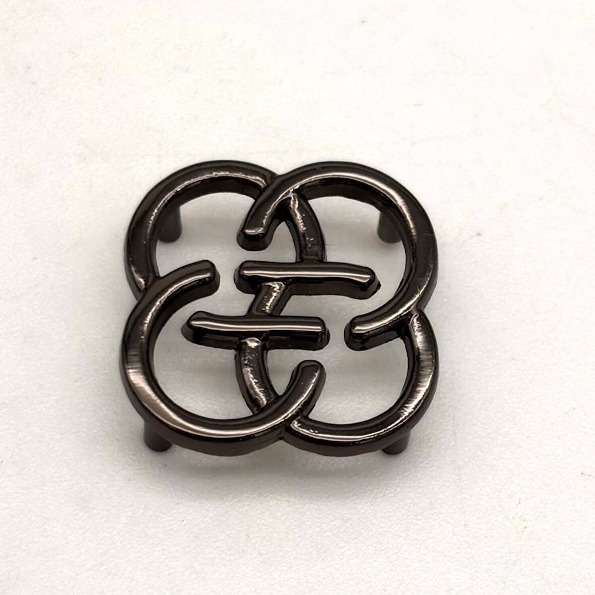 Angel Çanta Aksesuar Füme Renk 2  Cm Çiçek Model Plaka Süs