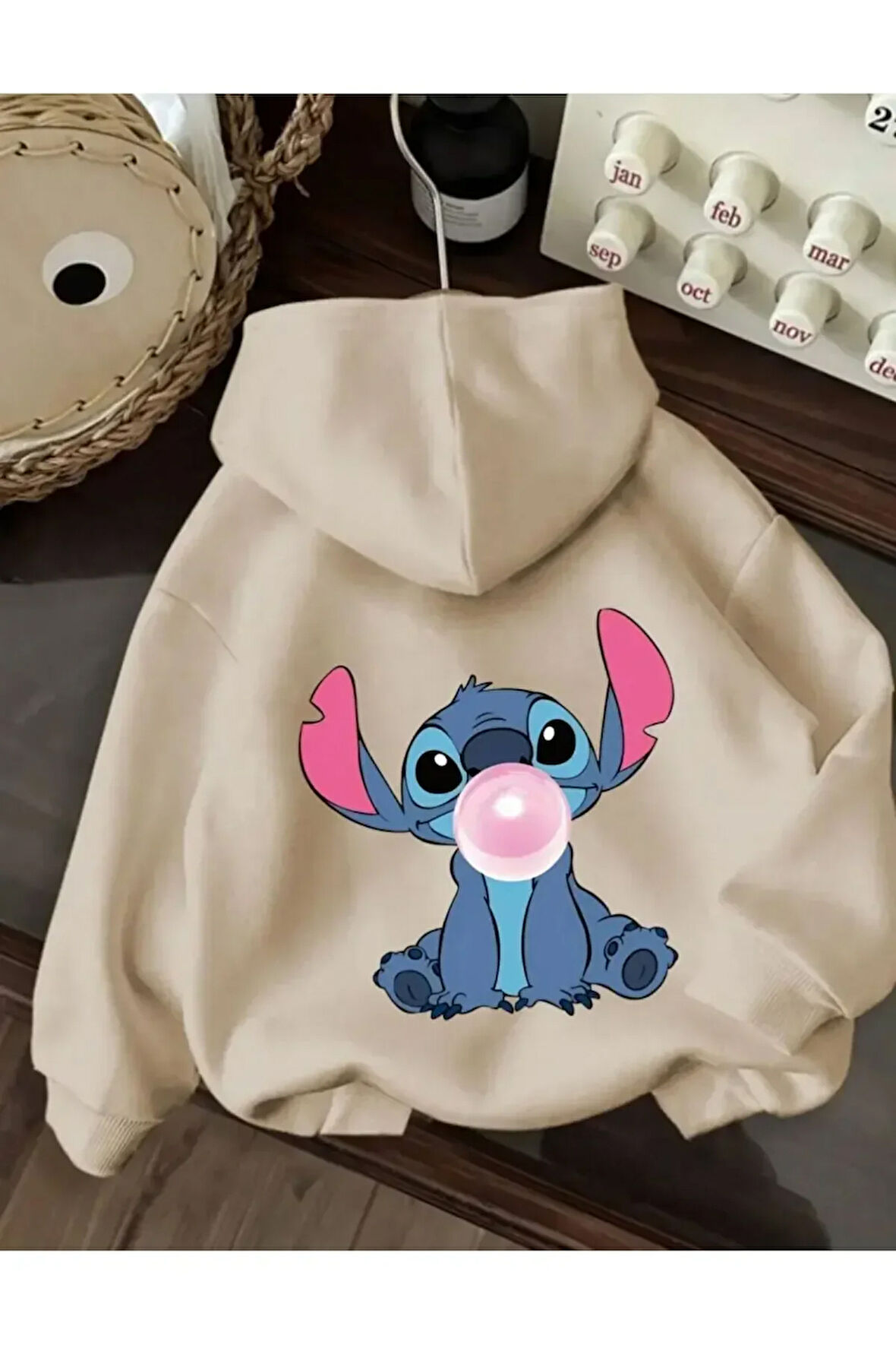 Karakter Baskı Detaylı İçi Polarlı Kapüşonlu Sweatshirt