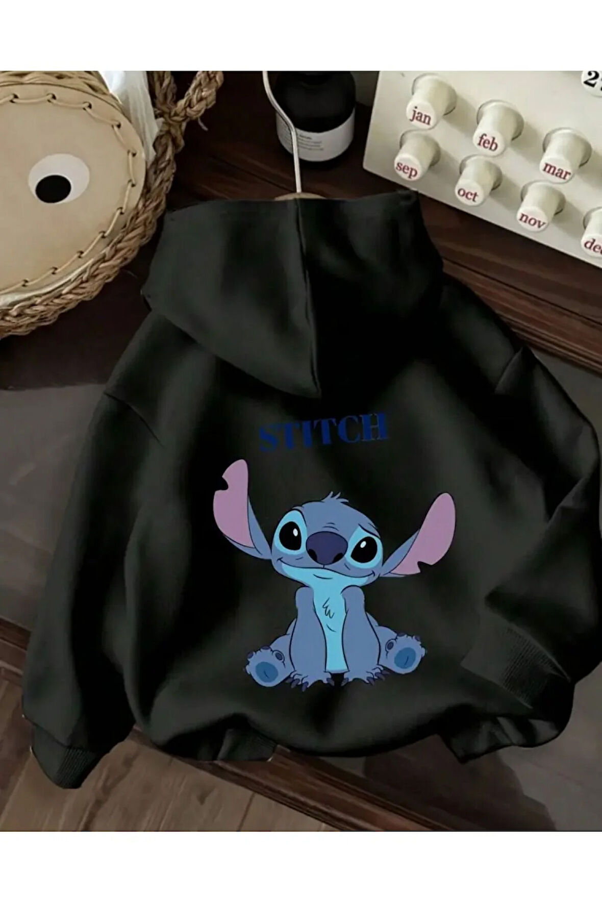 Karakter Baskı Detaylı İçi Polarlı Kapüşonlu Sweatshirt