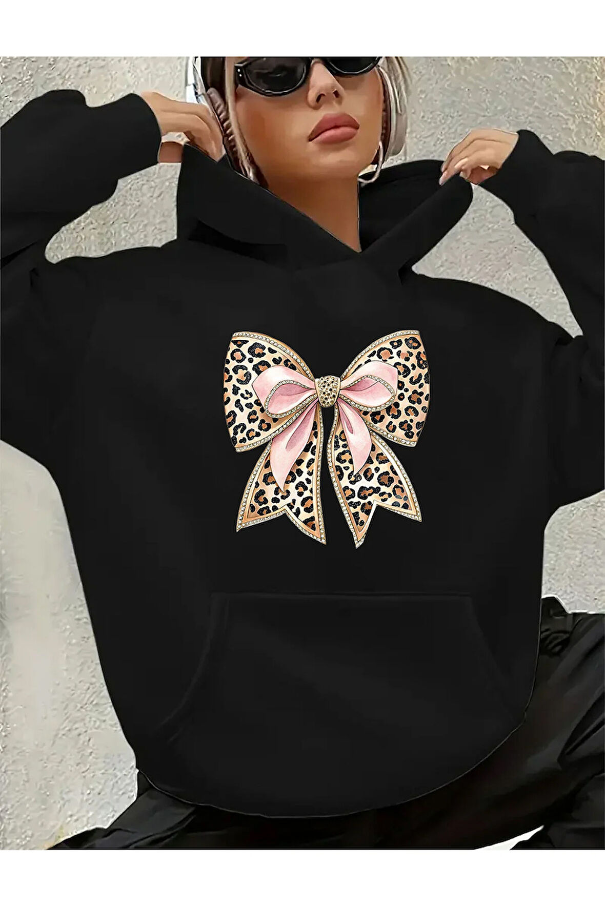 Kurdele Baskı Detaylı İçi Polarlı Kapüşonlu Sweatshirt