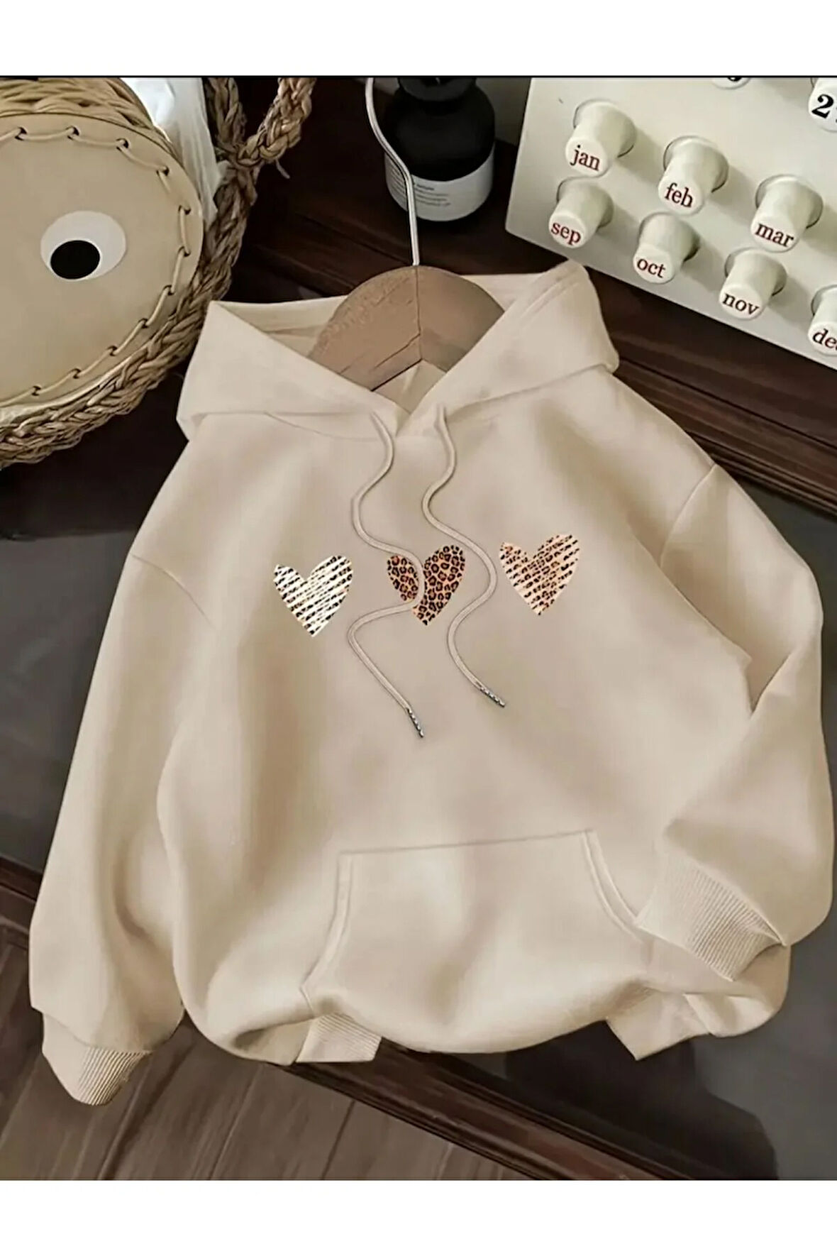 Kalp Baskı Detaylı İçi Polarlı Kapüşonlu Sweatshirt