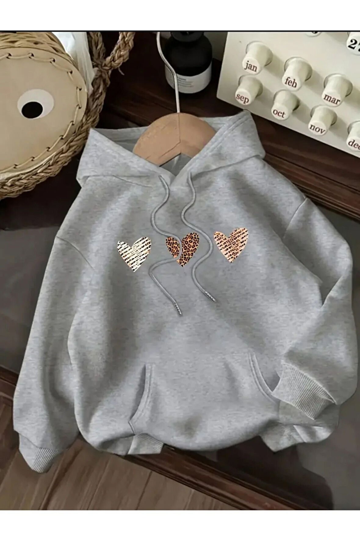 Kalp Baskı Detaylı İçi Polarlı Kapüşonlu Sweatshirt