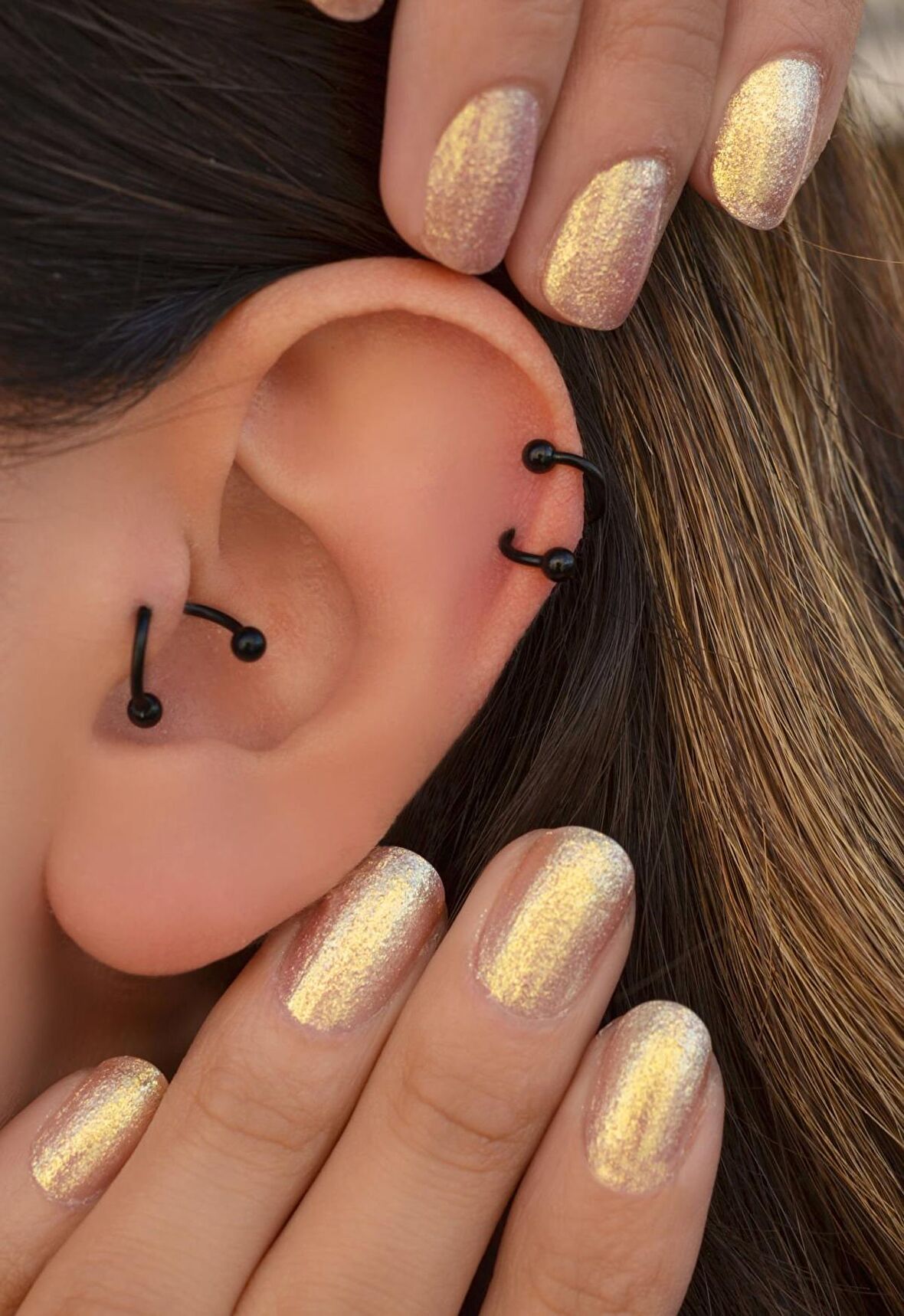 Kıvrımlı Çelik Spiral Piercing 6 mm Tragus Helix Kıkırdak Siyah