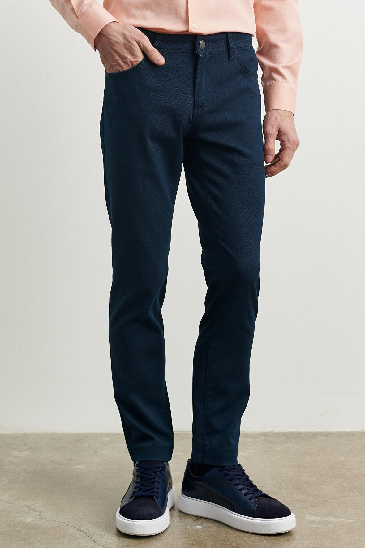 Erkek Lacivert Slim Fit Dar Kesim Armürlü Esnek Casual Pantolon