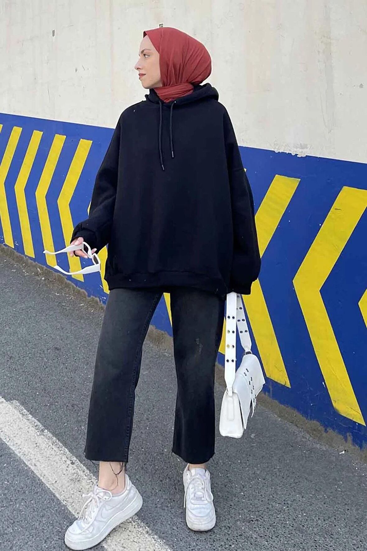 Kapşonlu Oversize Yan Cepli Sweat
