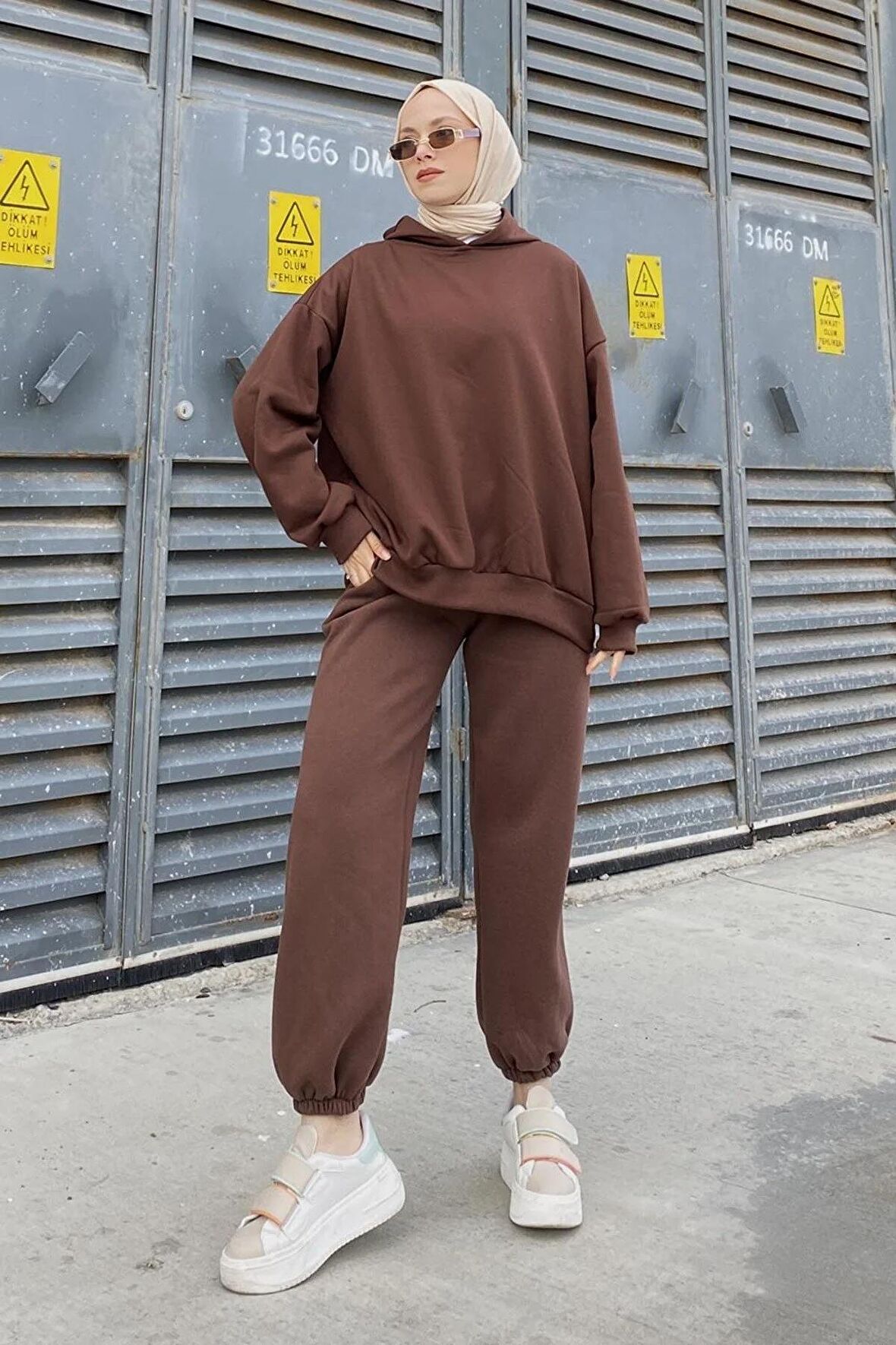 Kapüşonlu Salaş Sweatshirt