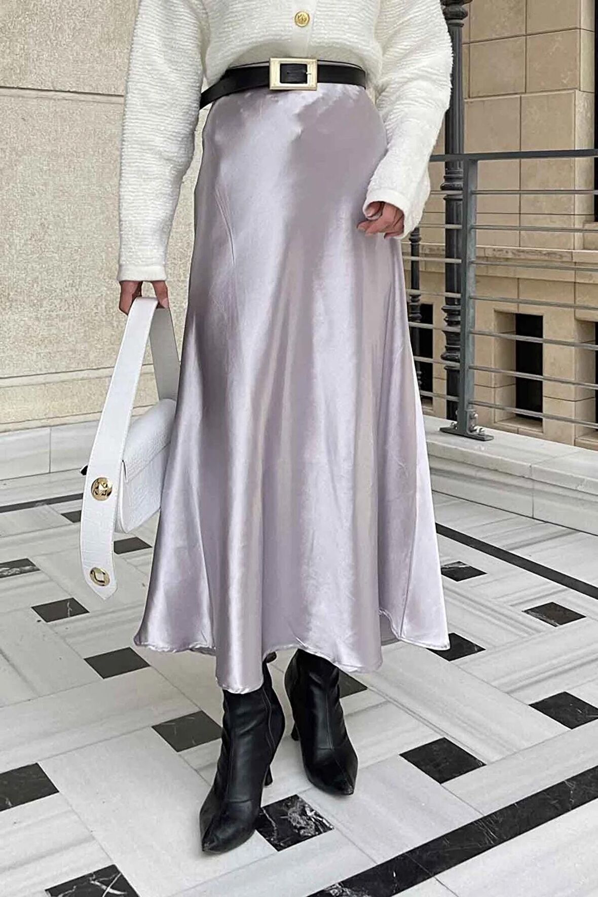 Düz Saten Çan Etek