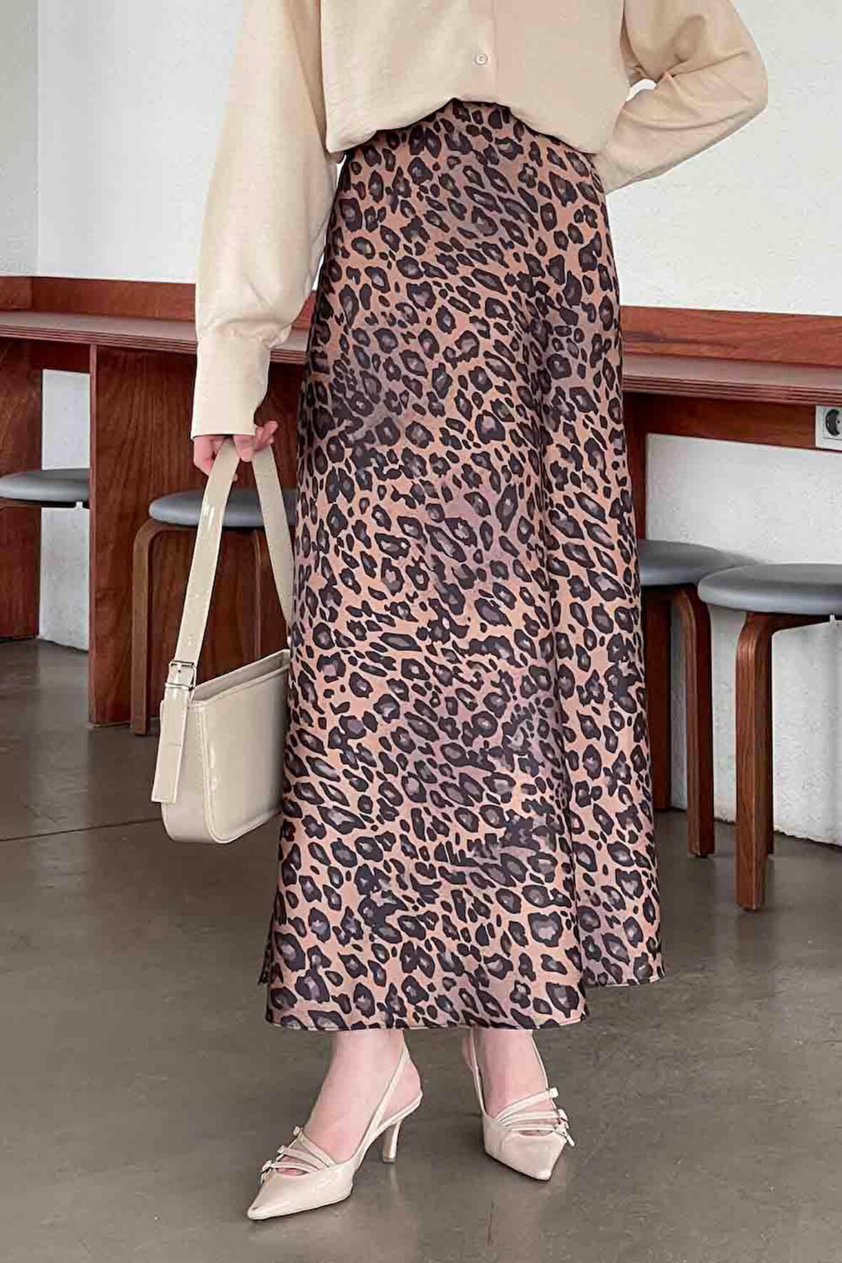 Saten Pamuklu Leopar Etek Acı Kahverengi
