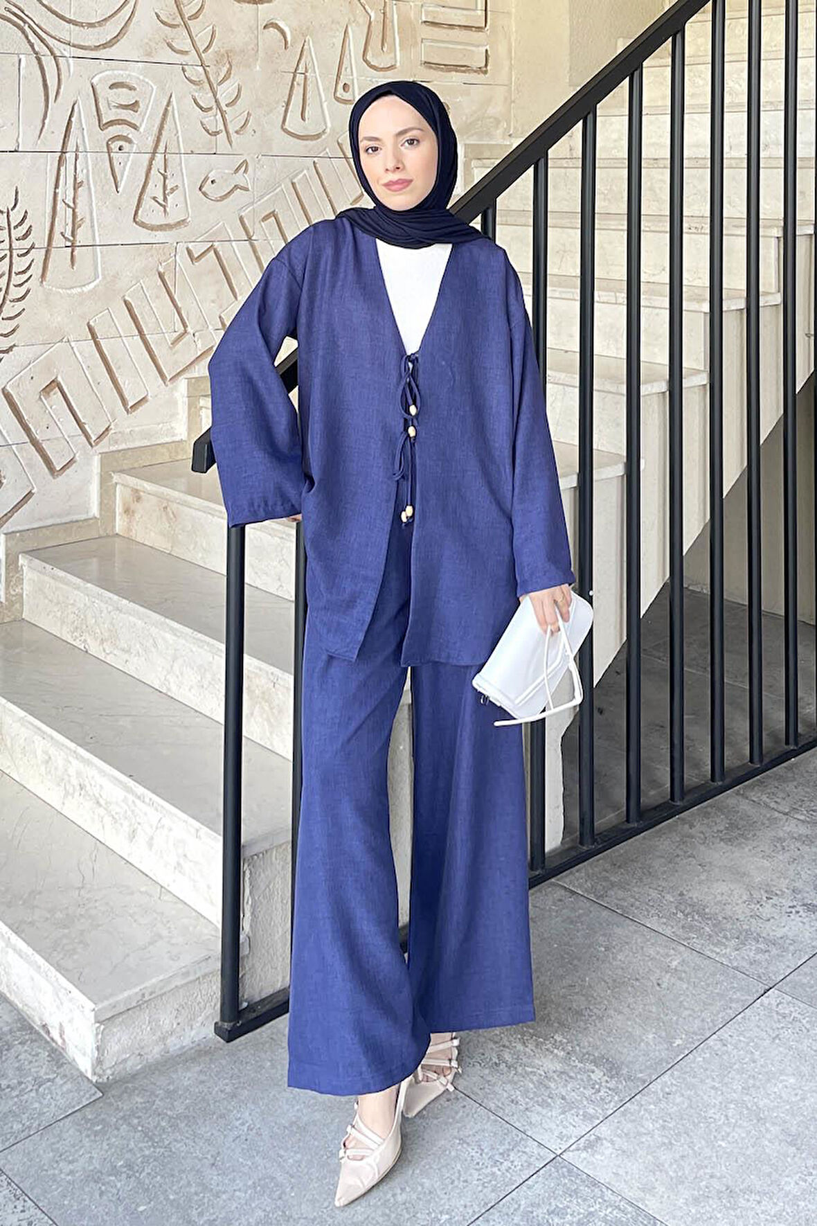 Ön Çift Bağcık Detaylı Kimono Tesettür Takım Lacivert