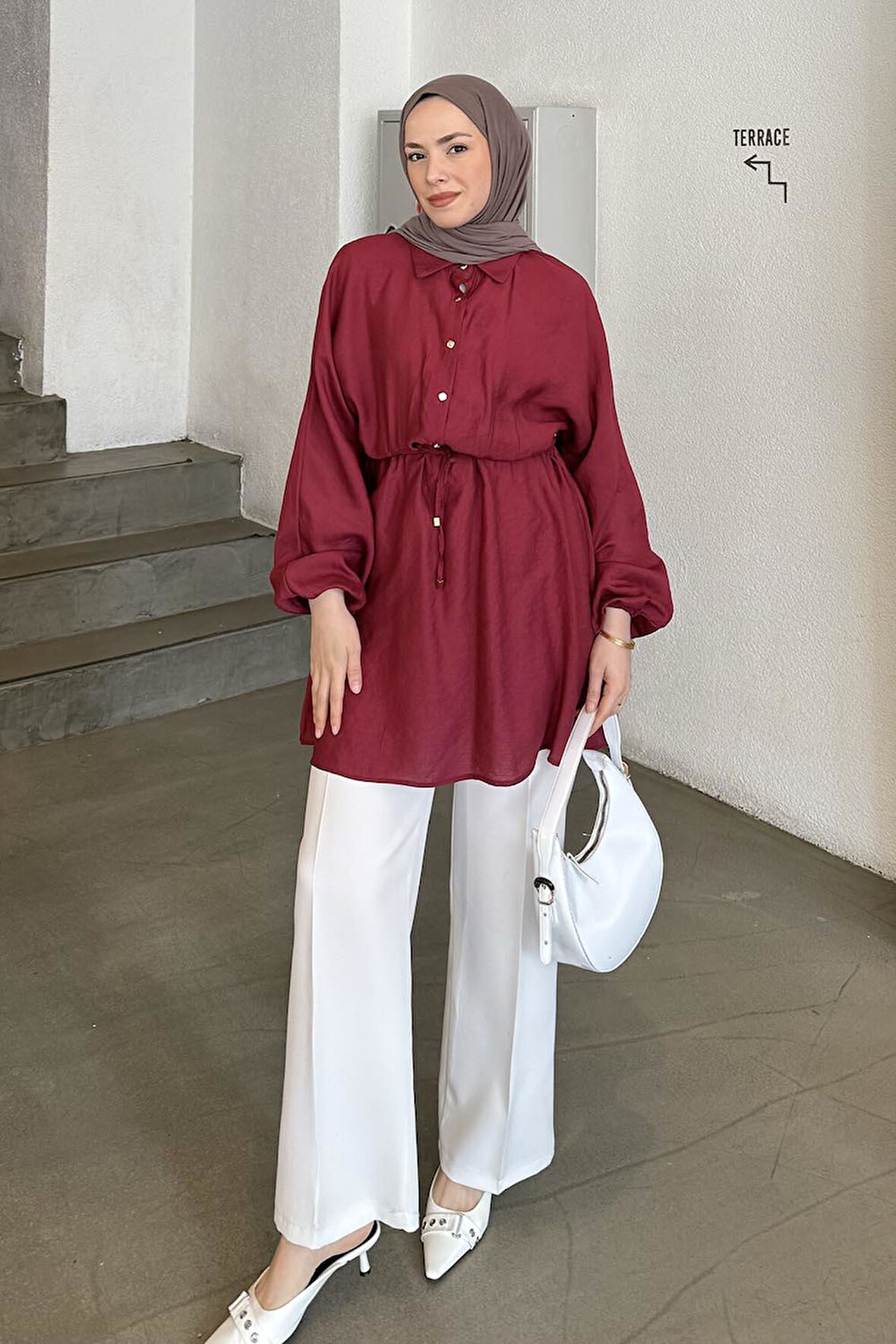 Belden Büzgülü Kolları Lastikli Tesettür Gömlek Bordo