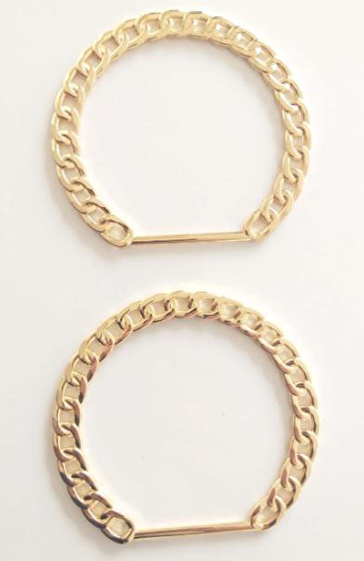 Light gold  renk, zincir görünümlü kısmen yuvarlak metal çanta  sapı